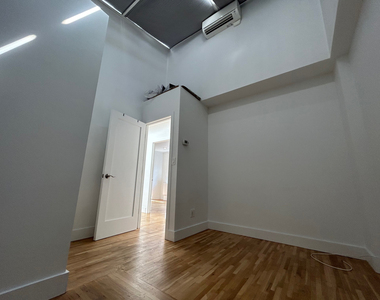 East 37th Street - Photo Thumbnail 6