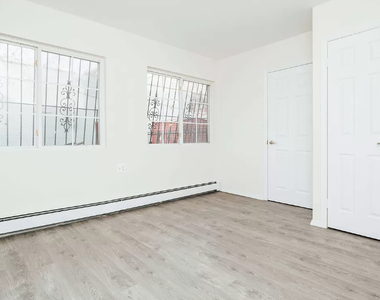 319 Winthrop Street - Photo Thumbnail 4