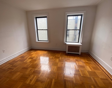 West 104th Street - Photo Thumbnail 4