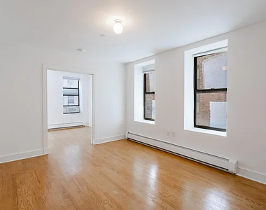 305 West 150th Street - Photo Thumbnail 2