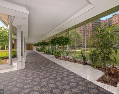 4201 Cathedral Ave Nw - Photo Thumbnail 9