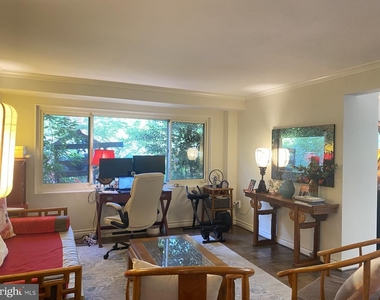 4201 Cathedral Ave Nw - Photo Thumbnail 20