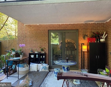 4201 Cathedral Ave Nw - Photo Thumbnail 24