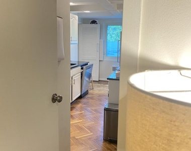 4201 Cathedral Ave Nw - Photo Thumbnail 23