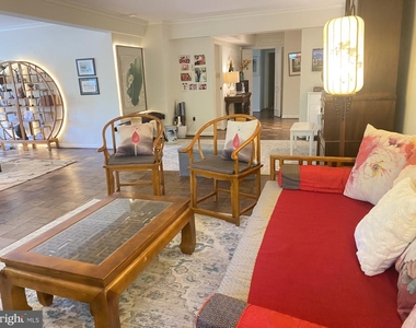 4201 Cathedral Ave Nw - Photo Thumbnail 18