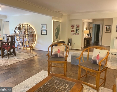 4201 Cathedral Ave Nw - Photo Thumbnail 21