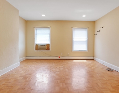 48 Mercer St - Photo Thumbnail 4