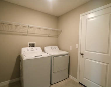 7154 Samuel Ivy Drive - Photo Thumbnail 13