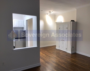 151 West 82nd Street - Photo Thumbnail 3