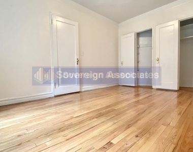 4700 Broadway - Photo Thumbnail 9