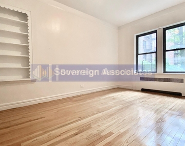 4700 Broadway - Photo Thumbnail 1