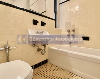 4700 Broadway - Photo Thumbnail 10
