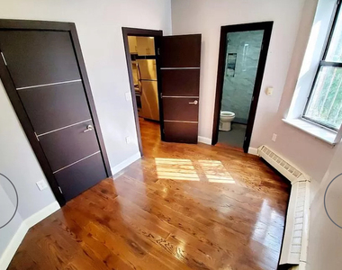 950 Bergen Street - Photo Thumbnail 8