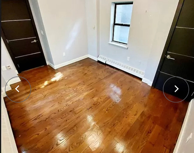 950 Bergen Street - Photo Thumbnail 4