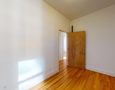 East 97 Street - Photo Thumbnail 5