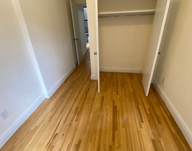 210 East 83rd Street - Photo Thumbnail 5