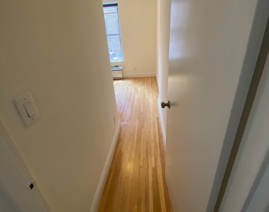 210 East 83rd Street - Photo Thumbnail 3