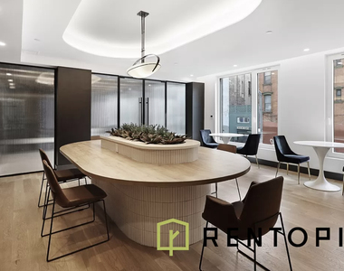 228 Berry Street - Photo Thumbnail 16