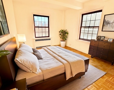 80 Cranberry Street - Photo Thumbnail 2