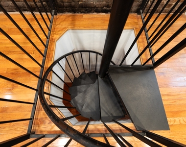 142 Sullivan Street - Photo Thumbnail 7