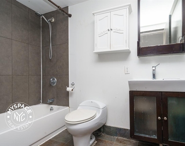 1087 Flushing Avenue - Photo Thumbnail 7