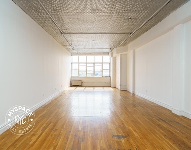 1087 Flushing Avenue - Photo Thumbnail 5