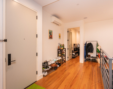 196 Freeman street - Photo Thumbnail 16