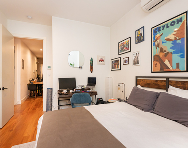 196 Freeman street - Photo Thumbnail 3