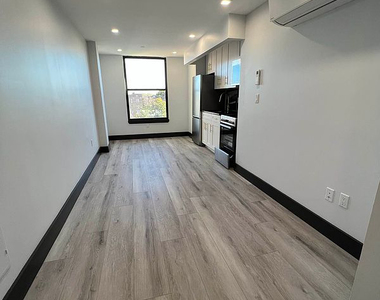 868 New York Avenue - Photo Thumbnail 0