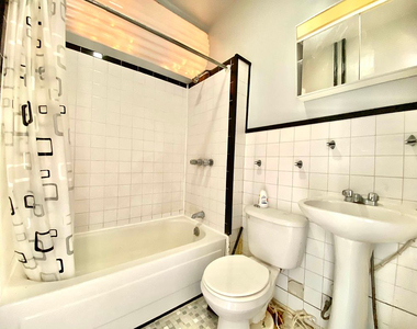 92 Moore Street - Photo Thumbnail 5