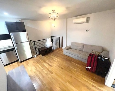 852 Metropolitan Avenue - Photo Thumbnail 3