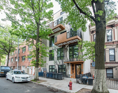 691 Chauncey Street - Photo Thumbnail 11