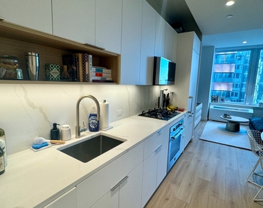 160 Water Street - Photo Thumbnail 4
