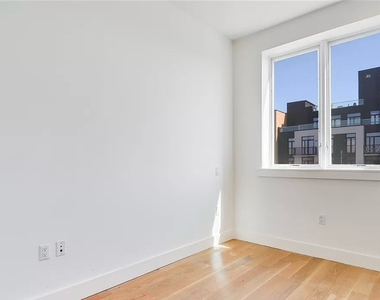 894 Bushwick Avenue - Photo Thumbnail 4