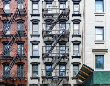 319 East 5th Street - Photo Thumbnail 6