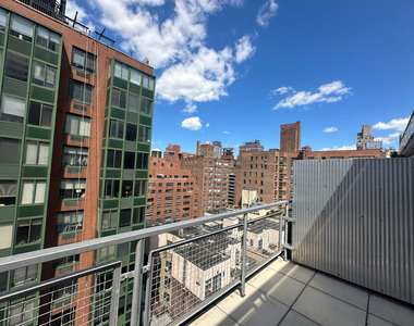 219 East 69th Street - Photo Thumbnail 11