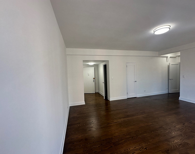 219 East 69th Street - Photo Thumbnail 2