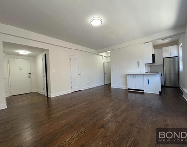 219 East 69th Street - Photo Thumbnail 2