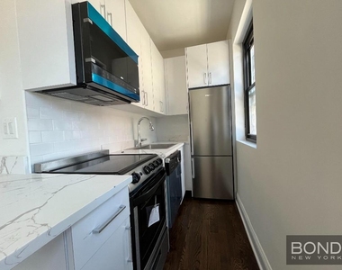 219 East 69th Street - Photo Thumbnail 3