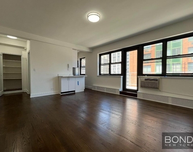 219 East 69th Street - Photo Thumbnail 1