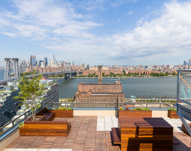 321 Wythe Avenue - Photo Thumbnail 13