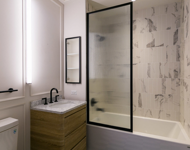 321 Wythe Avenue - Photo Thumbnail 5