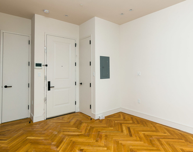 321 Wythe Avenue - Photo Thumbnail 8