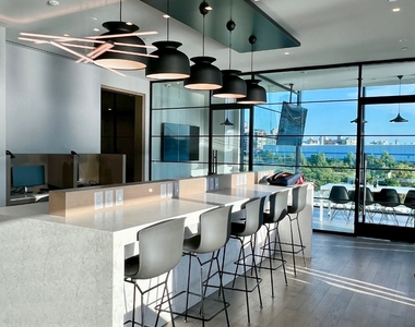 60 Wharf Drive - Photo Thumbnail 14