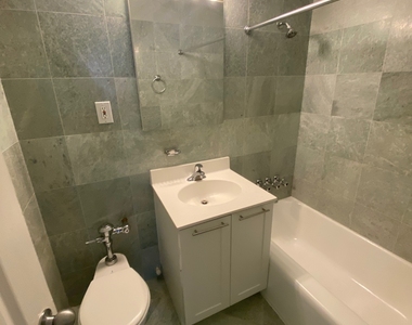 East 79th Street - Photo Thumbnail 7