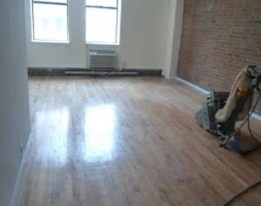 East 12th Street - Photo Thumbnail 7