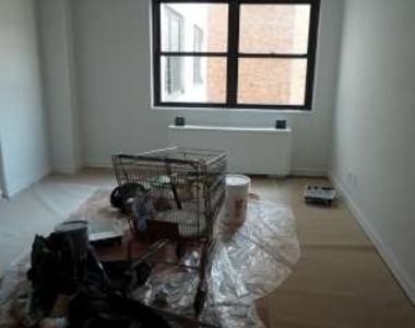 East 12th Street - Photo Thumbnail 10