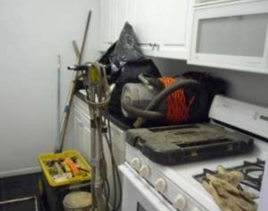 East 12th Street - Photo Thumbnail 4