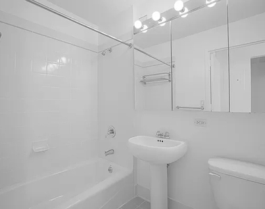 West 60th Street - Photo Thumbnail 3
