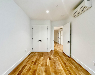 807 Washington Avenue - Photo Thumbnail 7